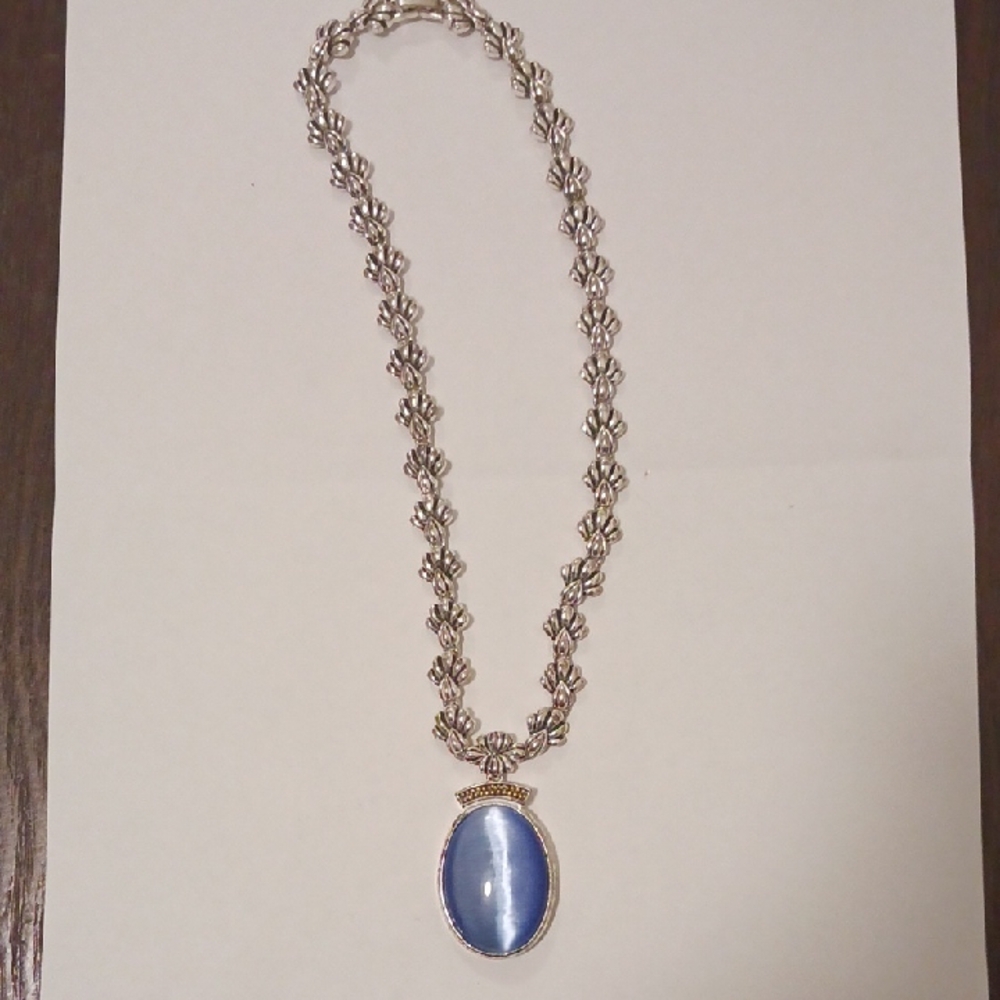 Source Unknown Silver Tone  Necklace With  Blue Oval Stone.